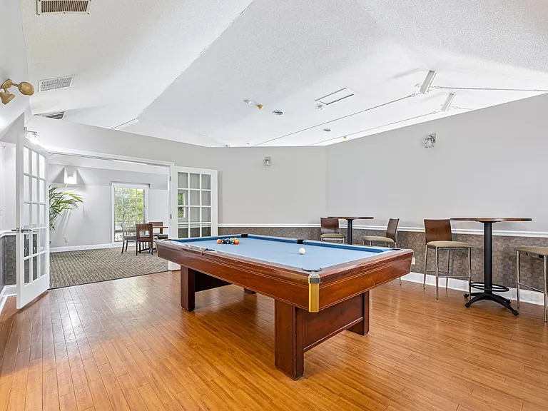 Four Winds Apartments — Photo 30