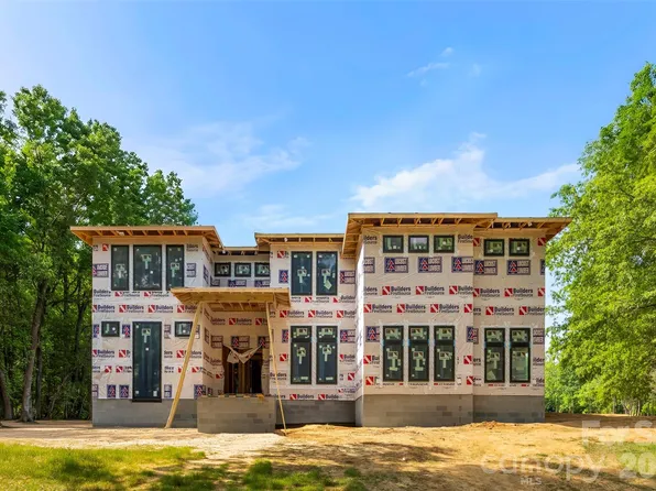 13117 Hamilton Place Dr, Charlotte, NC 28273