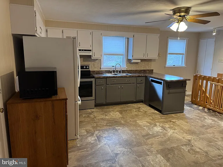 1009 Dry Wells Rd — Photo 7