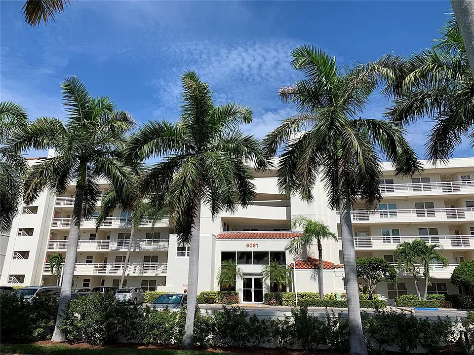 6061 Bahia Del Mar Cir #146