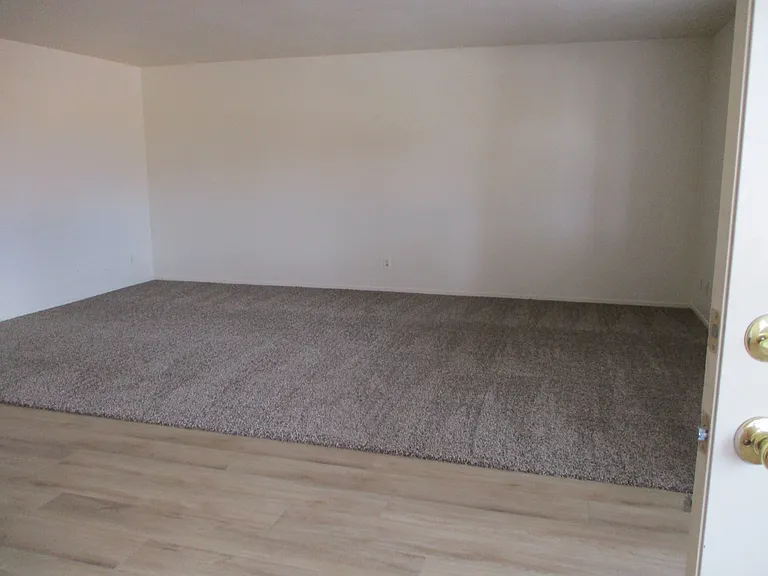 932 Mesquite Springs Dr #201 — Photo 3