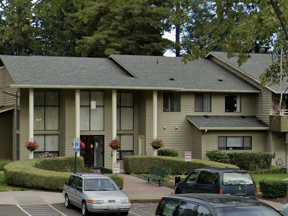 2nd image of 1721 Fircrest Dr SE #1