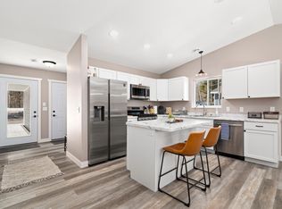 29696 Red Pine Dr, Breezy Point, MN 56472