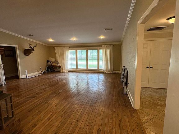 3rd image of 108 Chancellorsville Ln