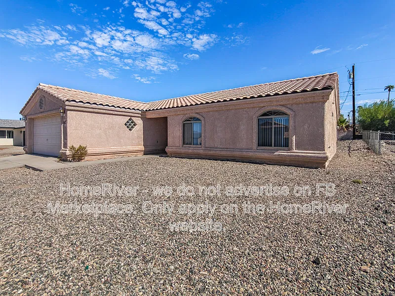 3 bed, 2.0 bath, 1326 sqft, $1,550 — Photo 4