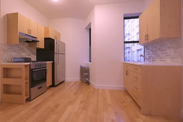 Rented by Compass | media 19