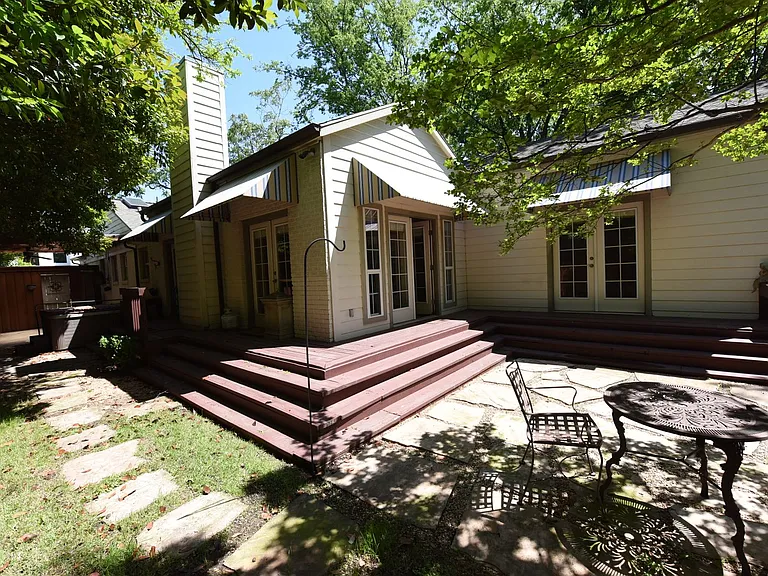 5606 Stanford Ave — Photo 18