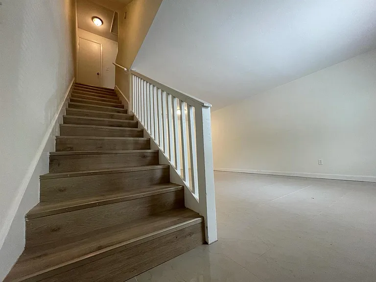 1231 SW 61st Ter #2 — Photo 9