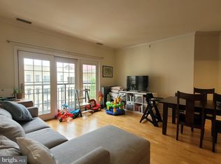 500 Admirals Way APT 429, Philadelphia, PA 19146