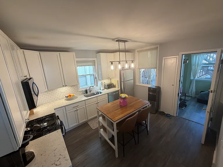 5504 N Paulina St #1 — Photo 13
