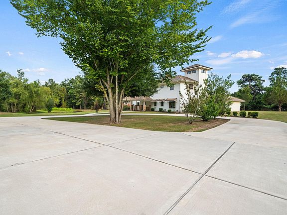 5th image of 16530 Steinhagen Rd