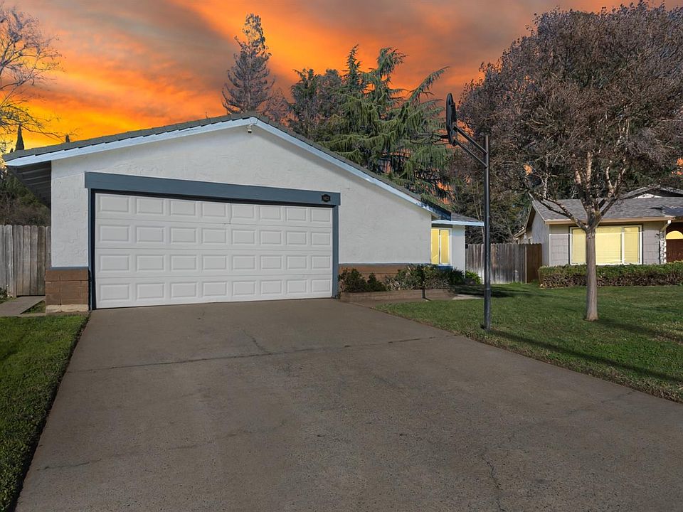 1st image of 9423 Fire King Ct