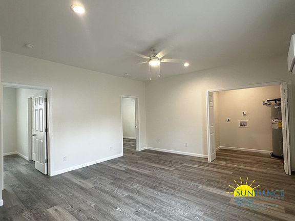 5th image of 320 Lewis St Unit B