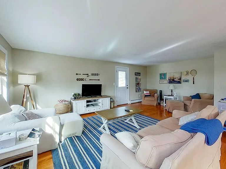 46 Allston Ave — Photo 2