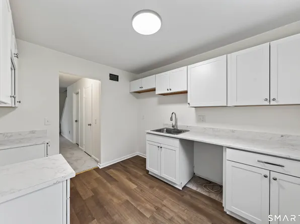 34 Ebert Drive #60, Bristol, CT 06010