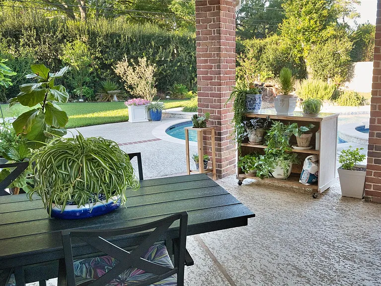 615 Timber Cir — Photo 15