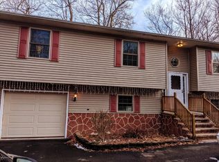 7405 Ottawa Cir, Tobyhanna, PA
