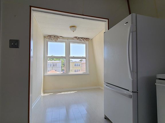Breakfast room