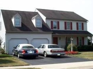 196 Strawberry St, Leola, PA 17540