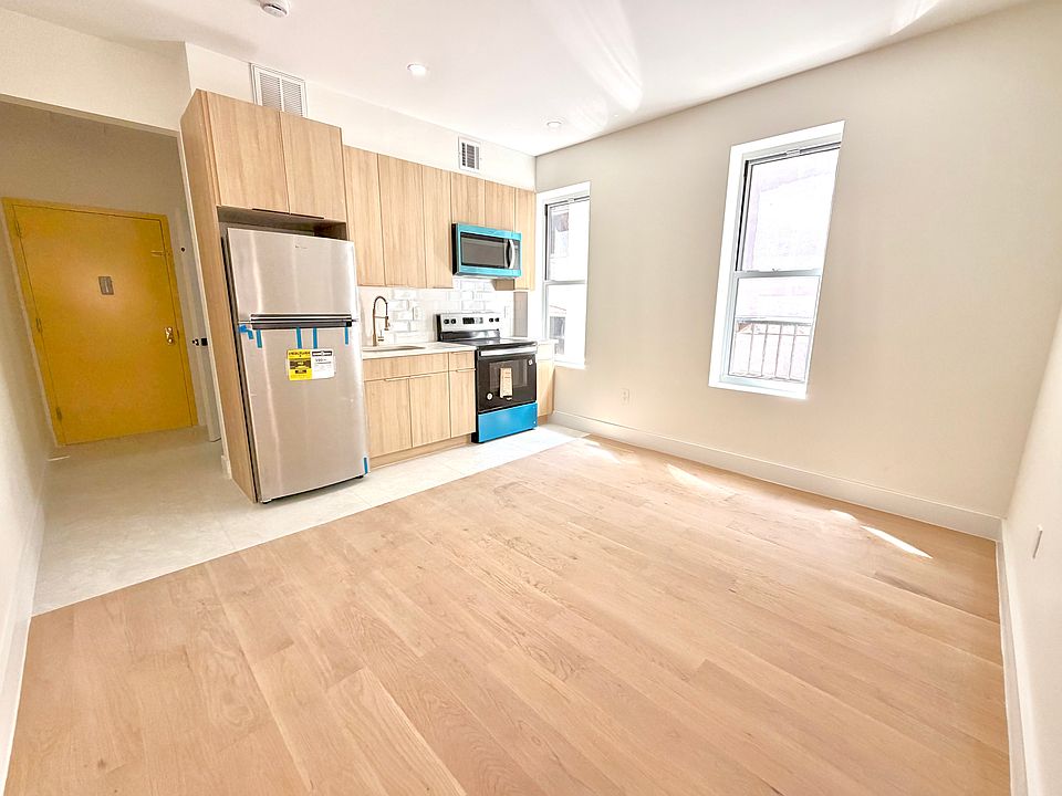 1st image of 1715 Voorhies Ave #1FR
