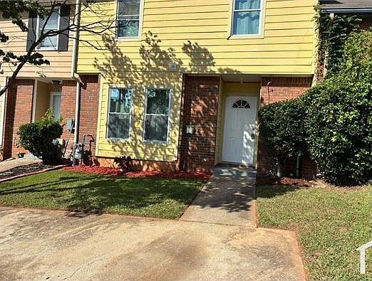 2nd image of 359 Lakeridge Ct #1