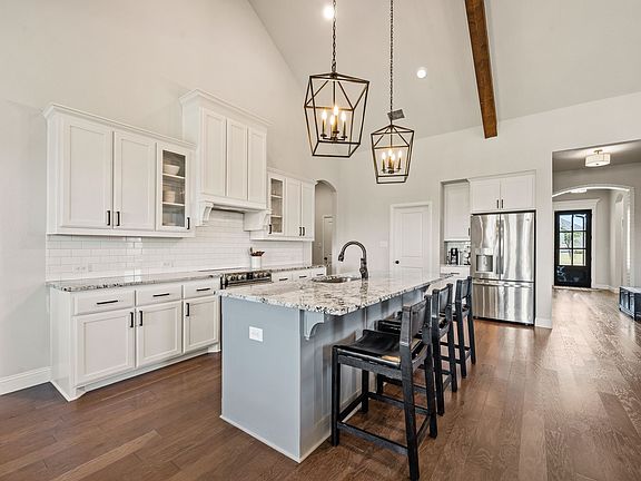 5th image of 8908 Lazy Oak Dr