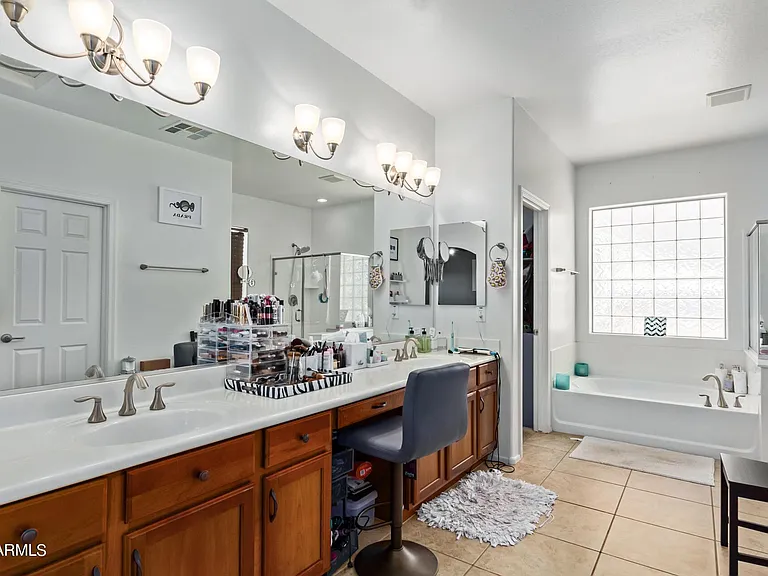 36840 W Oliveto Ave — Photo 13
