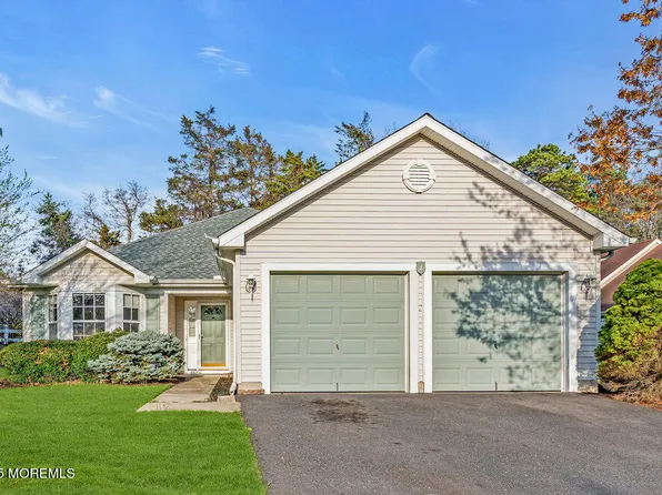 7 Lake Ridge Boulevard, Whiting, NJ 08759