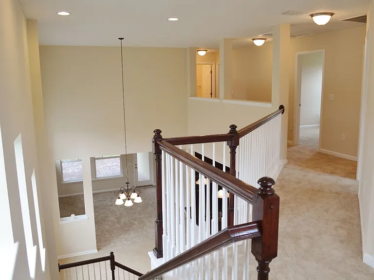 174 Spring Park Ave — Photo 12