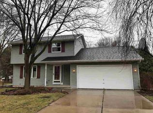 825 Zurich St, De Pere, WI 54115