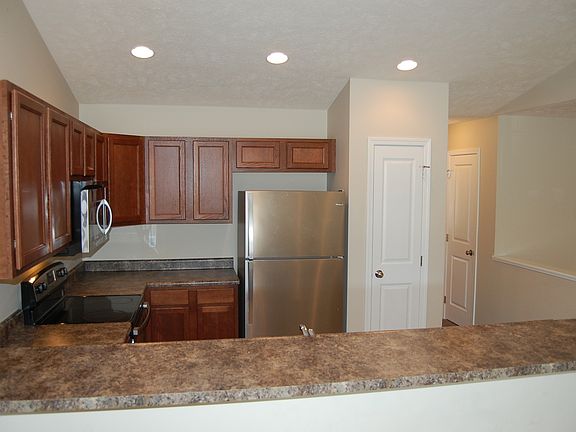5th image of 2605 NW 52nd St Unit 2