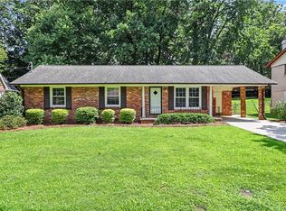 2973 Delcourt Dr, Decatur, GA 30033
