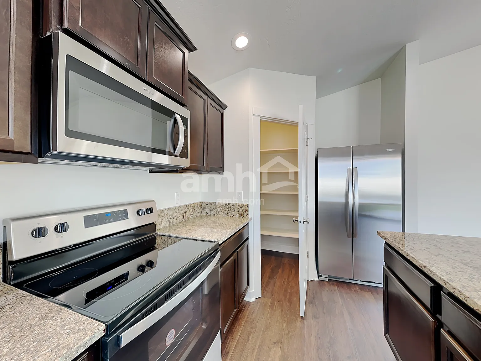 4 bed, 2.0 bath, 1845 sqft, $2,675 — Photo 4