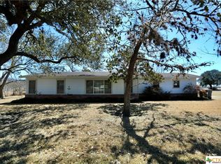 4607 Lone Tree Rd, Victoria, TX 77901