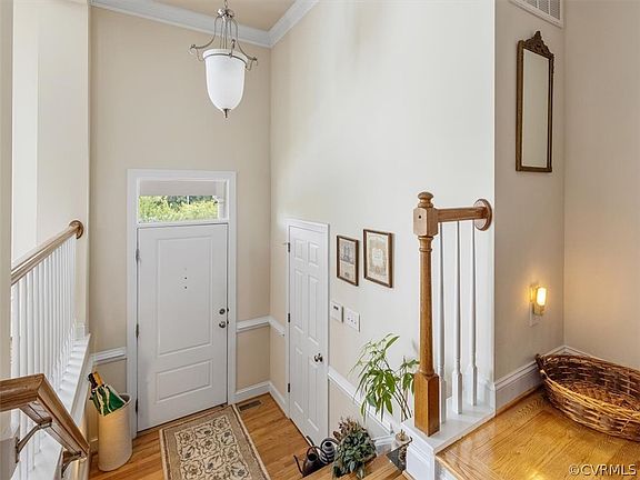 4th image of 1736 Parkwood Ave