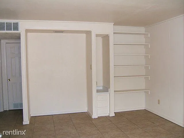 1002 N Hemlock St — Photo 87