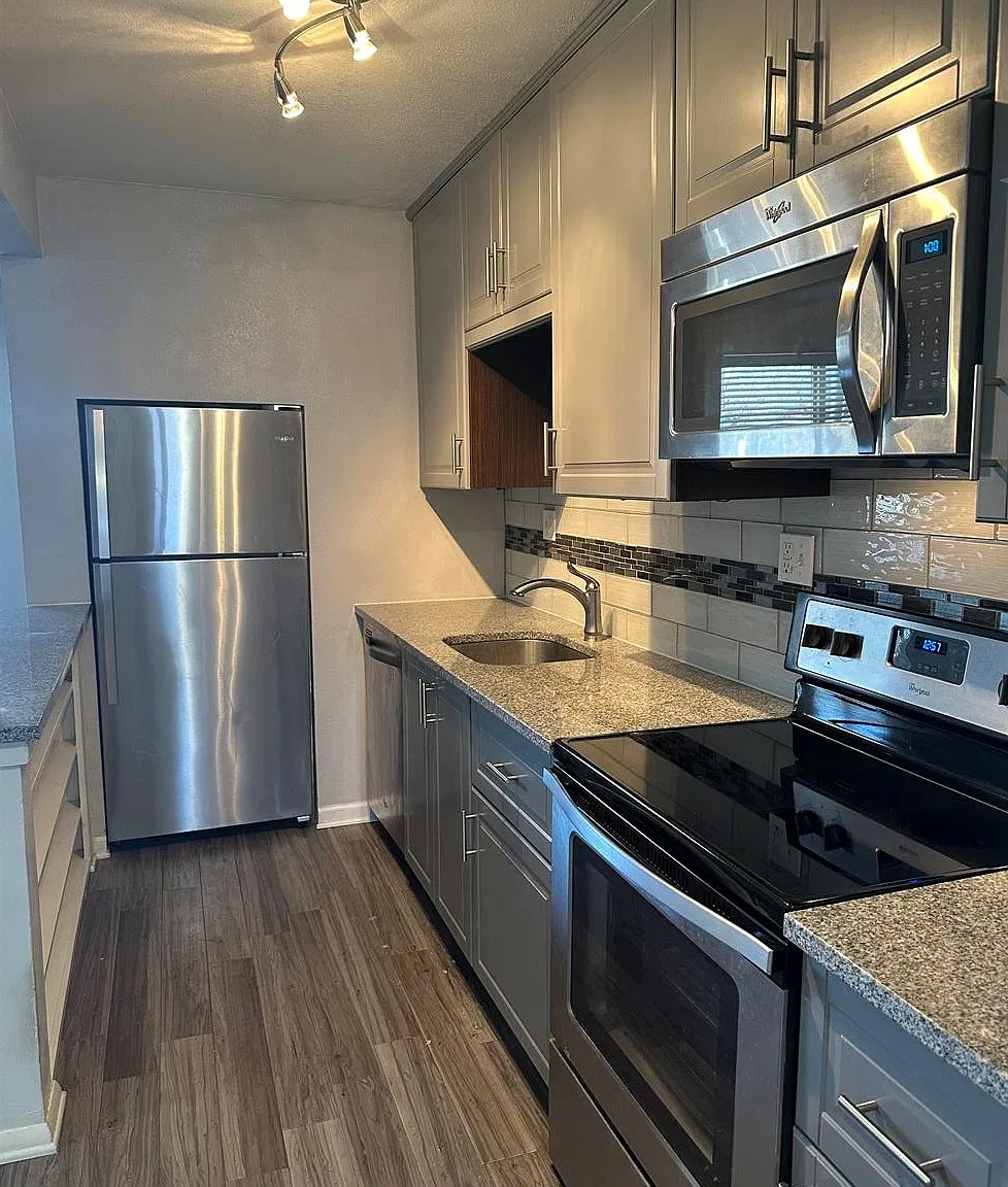 Winona Apartments — Photo 4