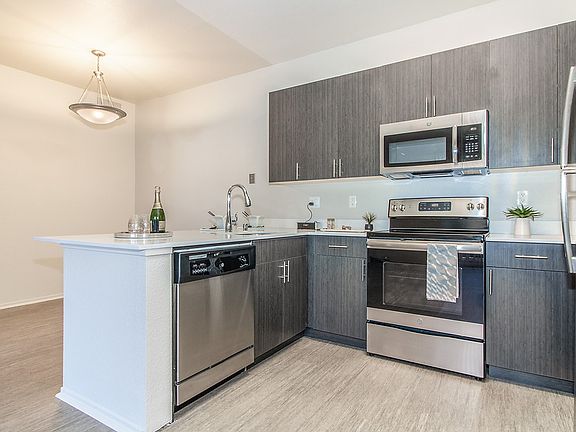 3rd image of 1700 Promontory Ln #1518