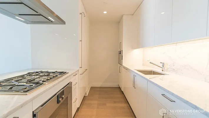 Rented by Silverstone Group USA Corp. | media 37