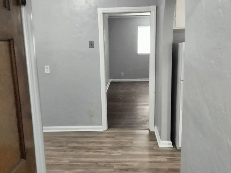 17846 Northwood Ave — Photo 5