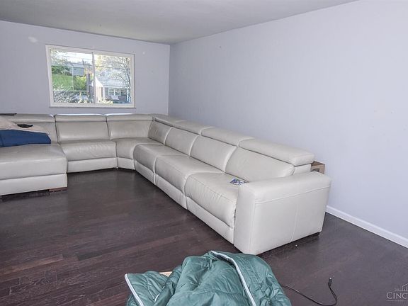 4th image of 3668 Oakmeadow Ln