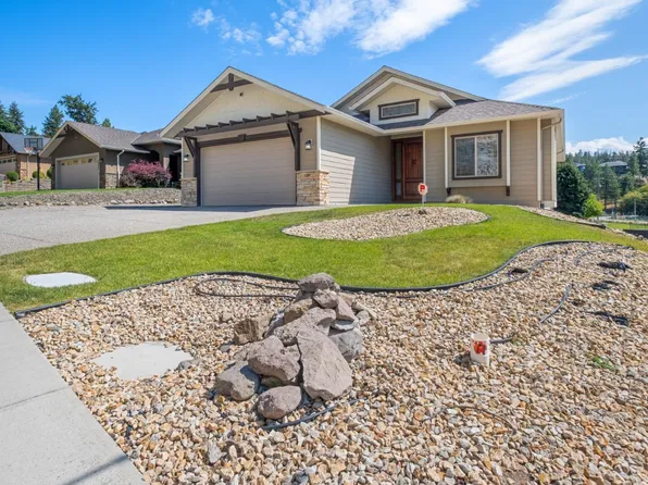 2568 Tuscany Dr, West Kelowna, BC V4T 3B6