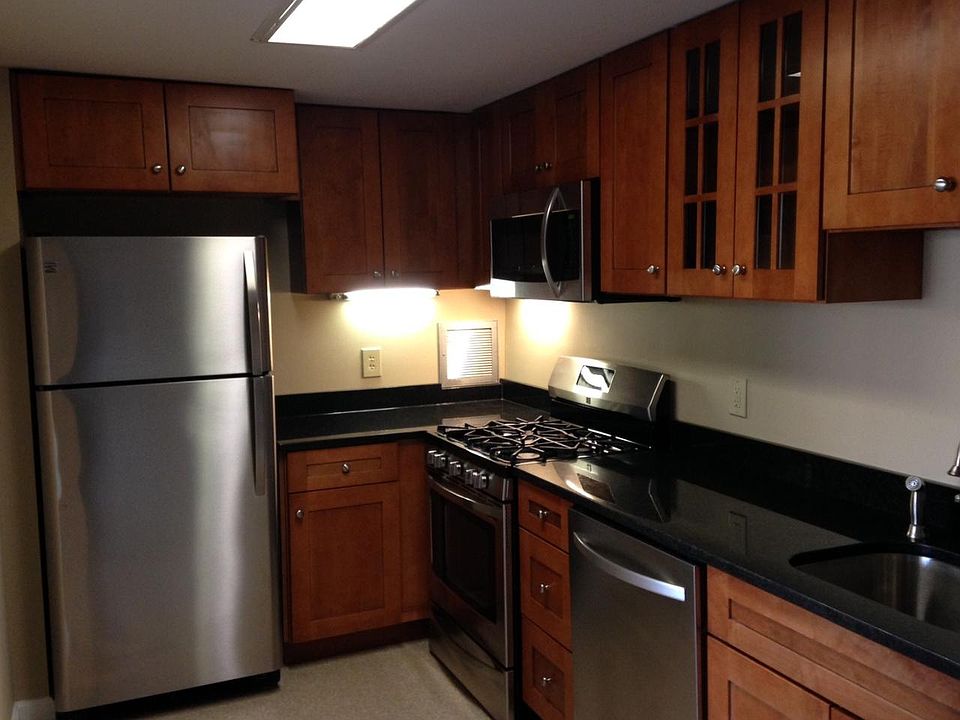 1st image of 100 West Ave APT 305