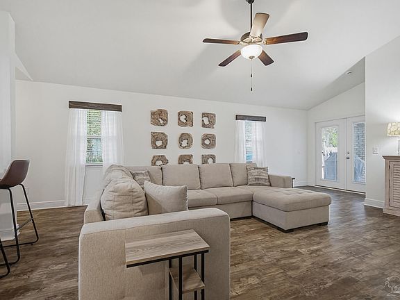4th image of 5730 Coronada Blvd