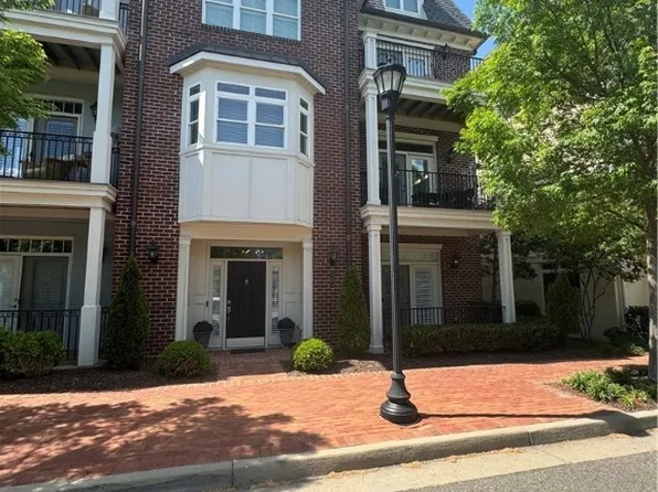 1206 Balustrade Blvd, Richmond, VA 23226