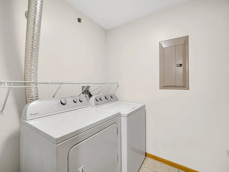 300 Cunat Blvd #2C — Photo 17