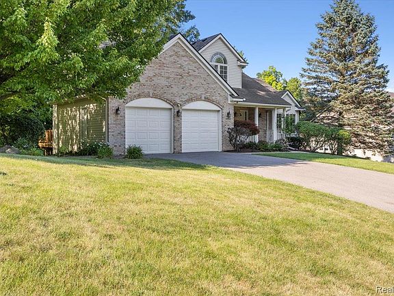 3rd image of 3052 Ridley Way
