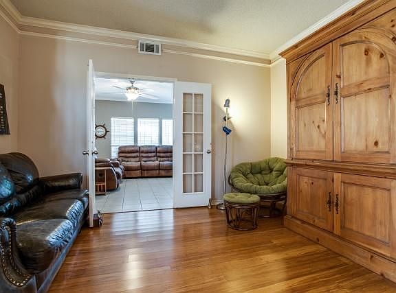 4th image of 7529 Breckenridge Dr