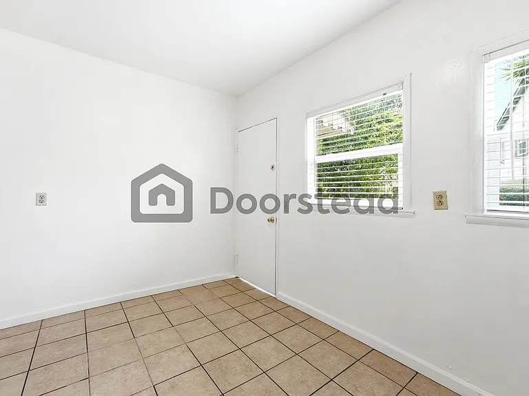 4339 Adeline St #B — Photo 23