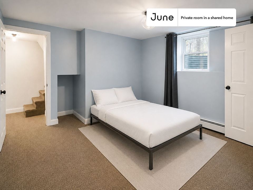1st image of 21 Highgate St #D